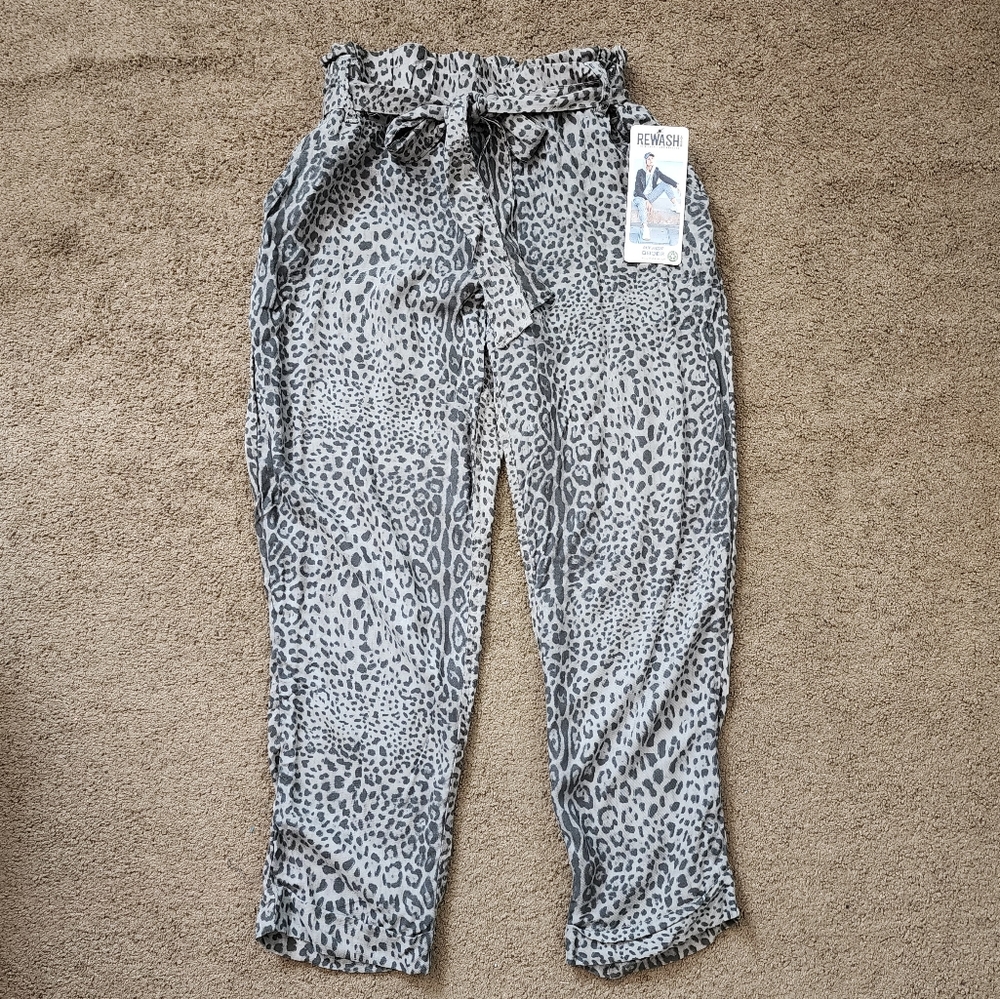 🆕️ Grey Leopard Jogger Pants, Women's Medium [NWT!] - Picture 3 of 8